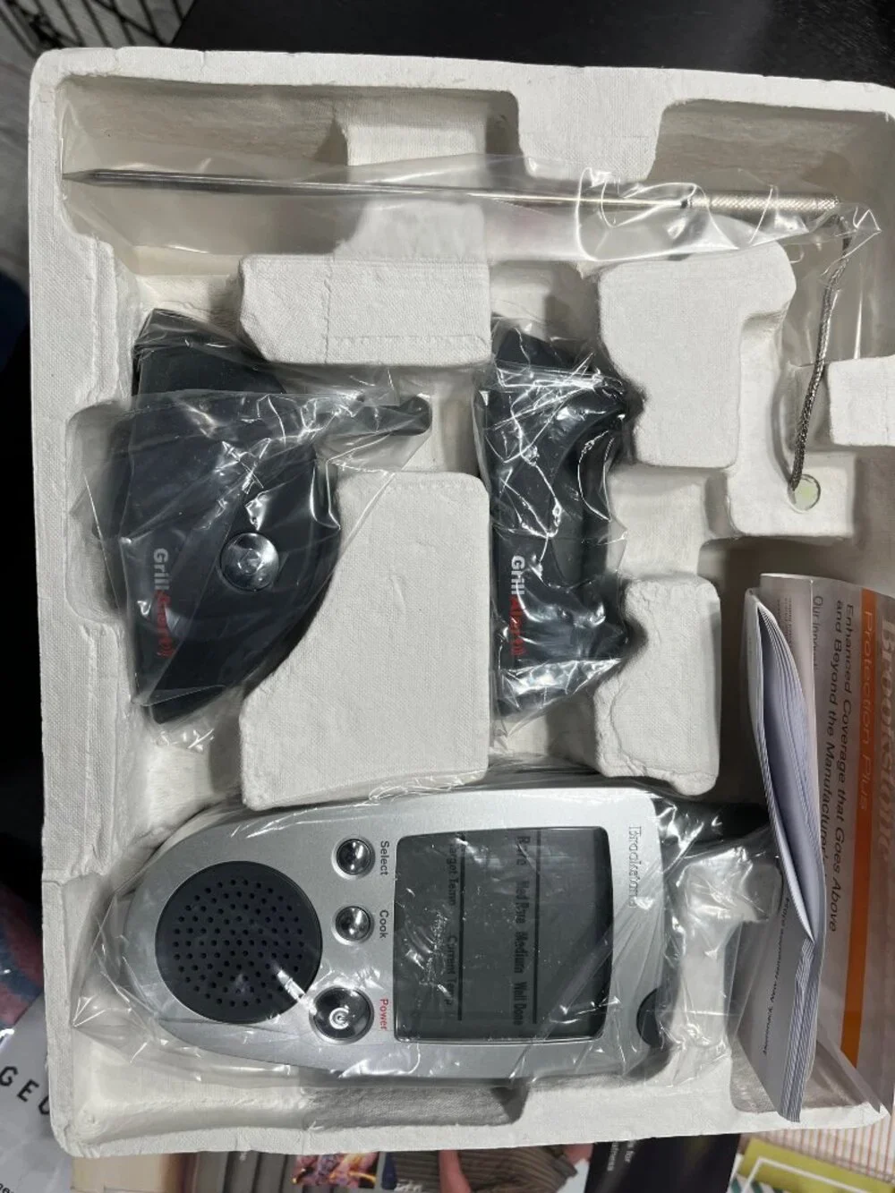 Brookstone Grill Alert Talking Remote Meat Thermometer - NIB - Picture 2 of 2